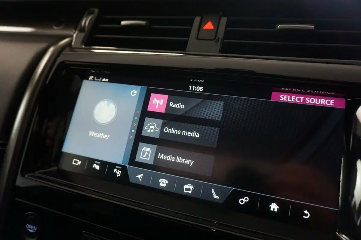2019-land-rover-discovery-30-sd-v6-hse-luxury-big-34