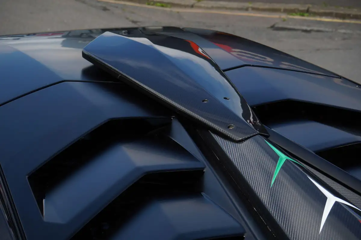 2019-lamborghini-aventador-65-svj-big-2