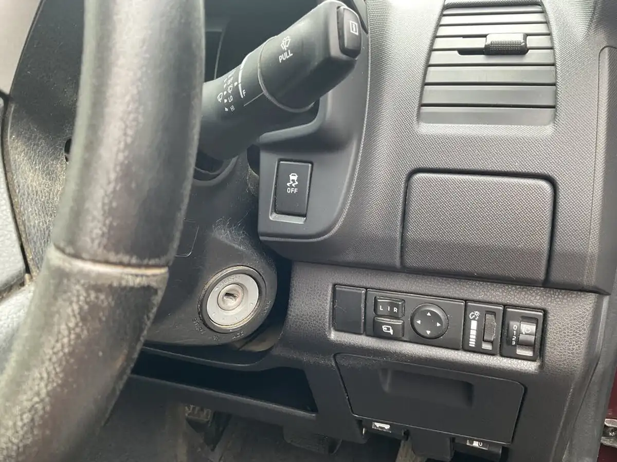 2013-isuzu-d-max-25td-utah-auto-big-12