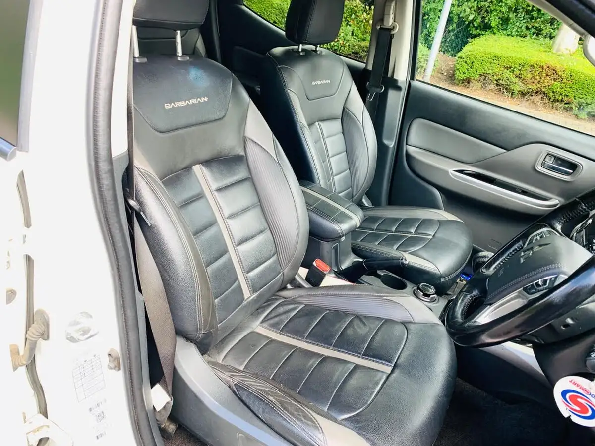 2019-mitsubishi-l200-24di-d-barbarian-eu6-big-16