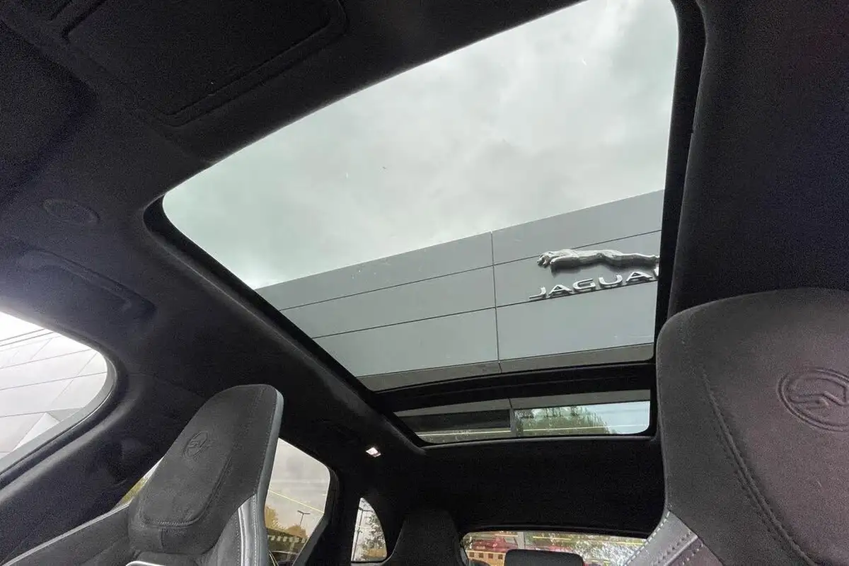 2021-jaguar-f-pace-50-v8-svr-big-4