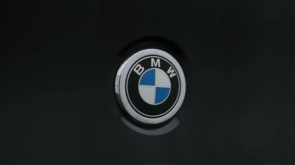 2019-bmw-x4-30-m-competition-big-23