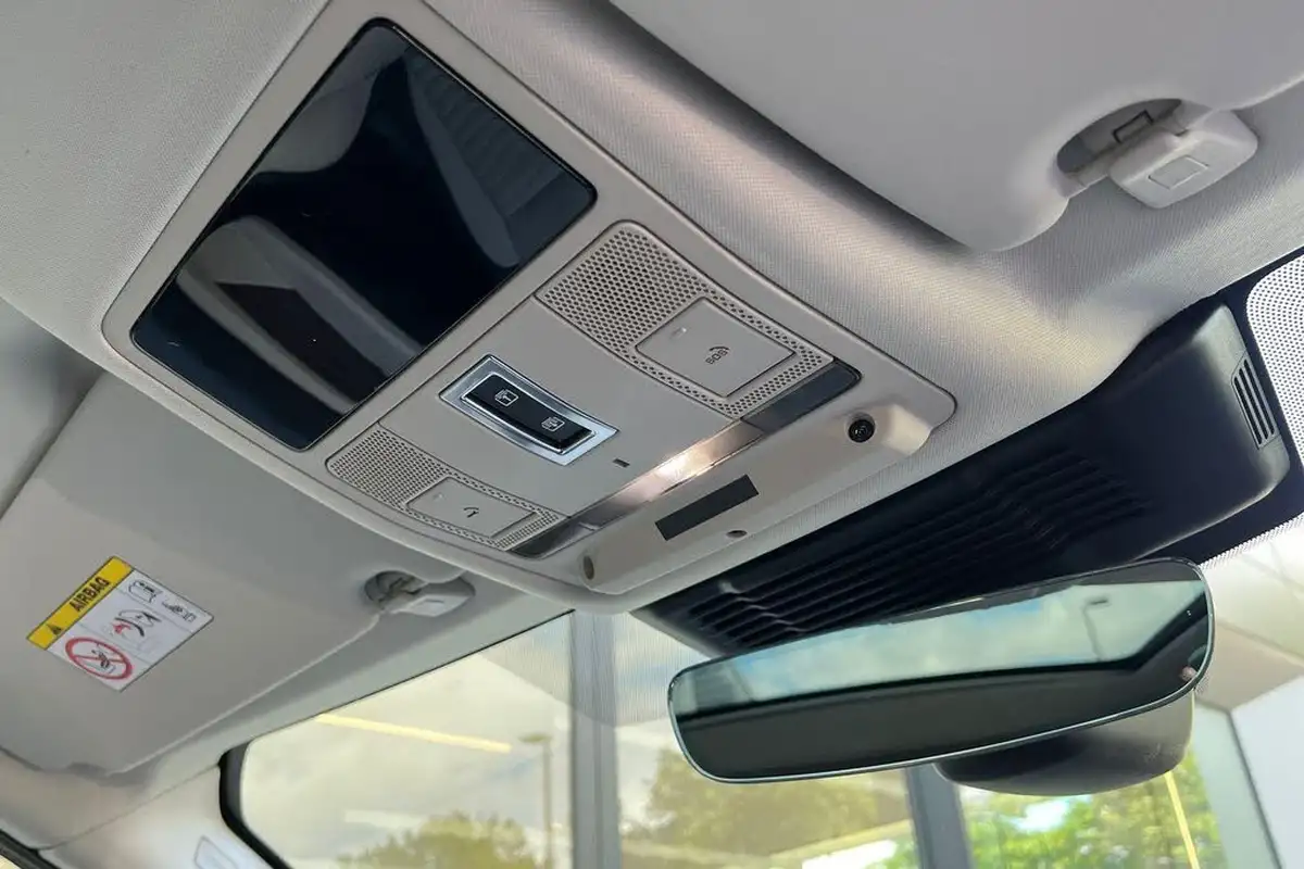 2022-land-rover-discovery-sport-20-p250-r-dynamic-hse-big-46