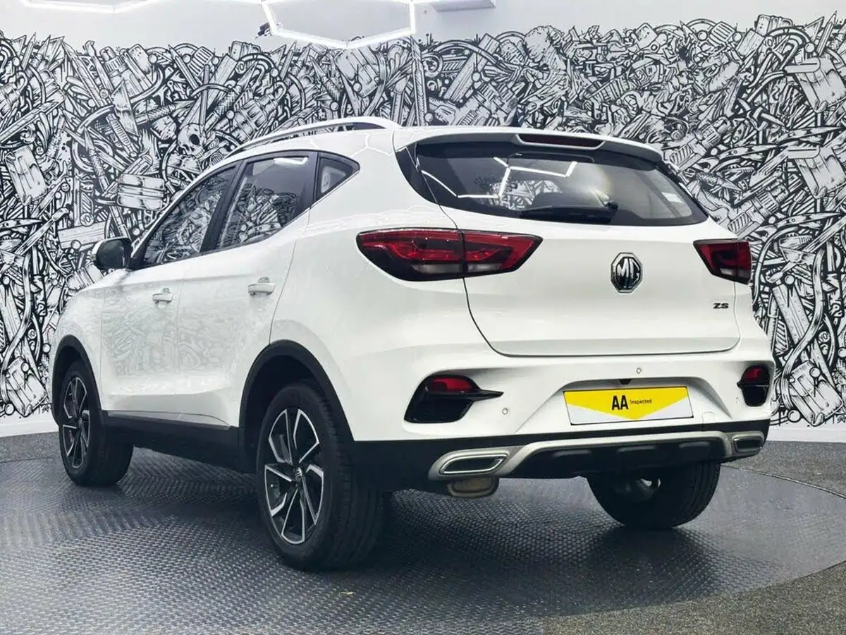 2022-mg-zs-suv-15-vti-tech-exclusive-big-10