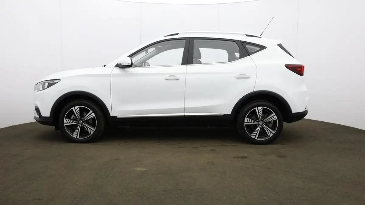 2021-mg-zs-suv-e-exclusive-ev-big-61