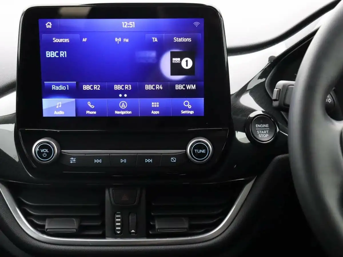 2022-ford-puma-suv-10-titanium-155ps-big-8