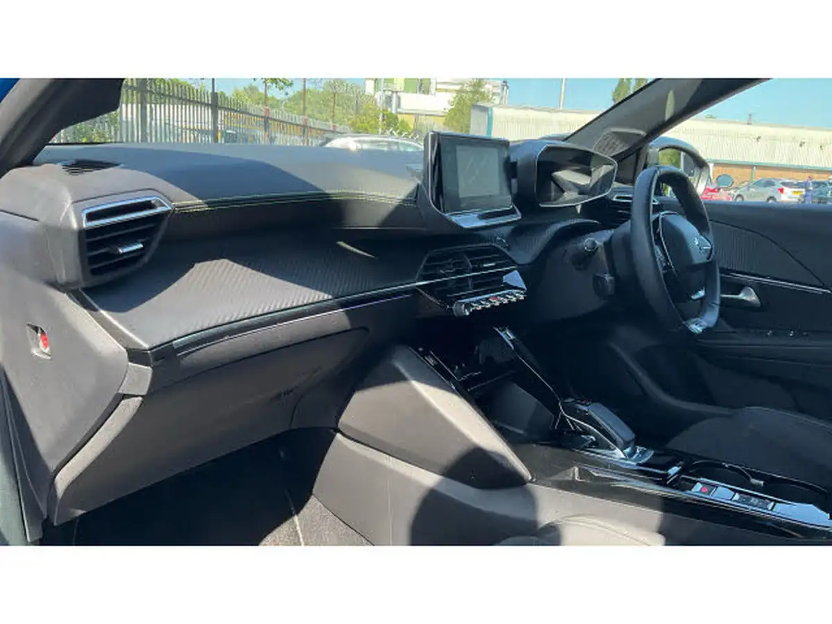 2022-peugeot-208-e-gt-premium-big-27