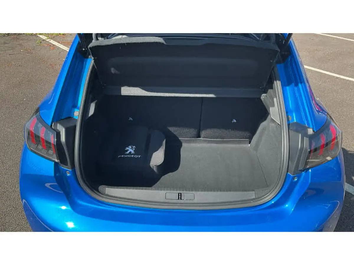 2022-peugeot-208-e-gt-premium-big-3