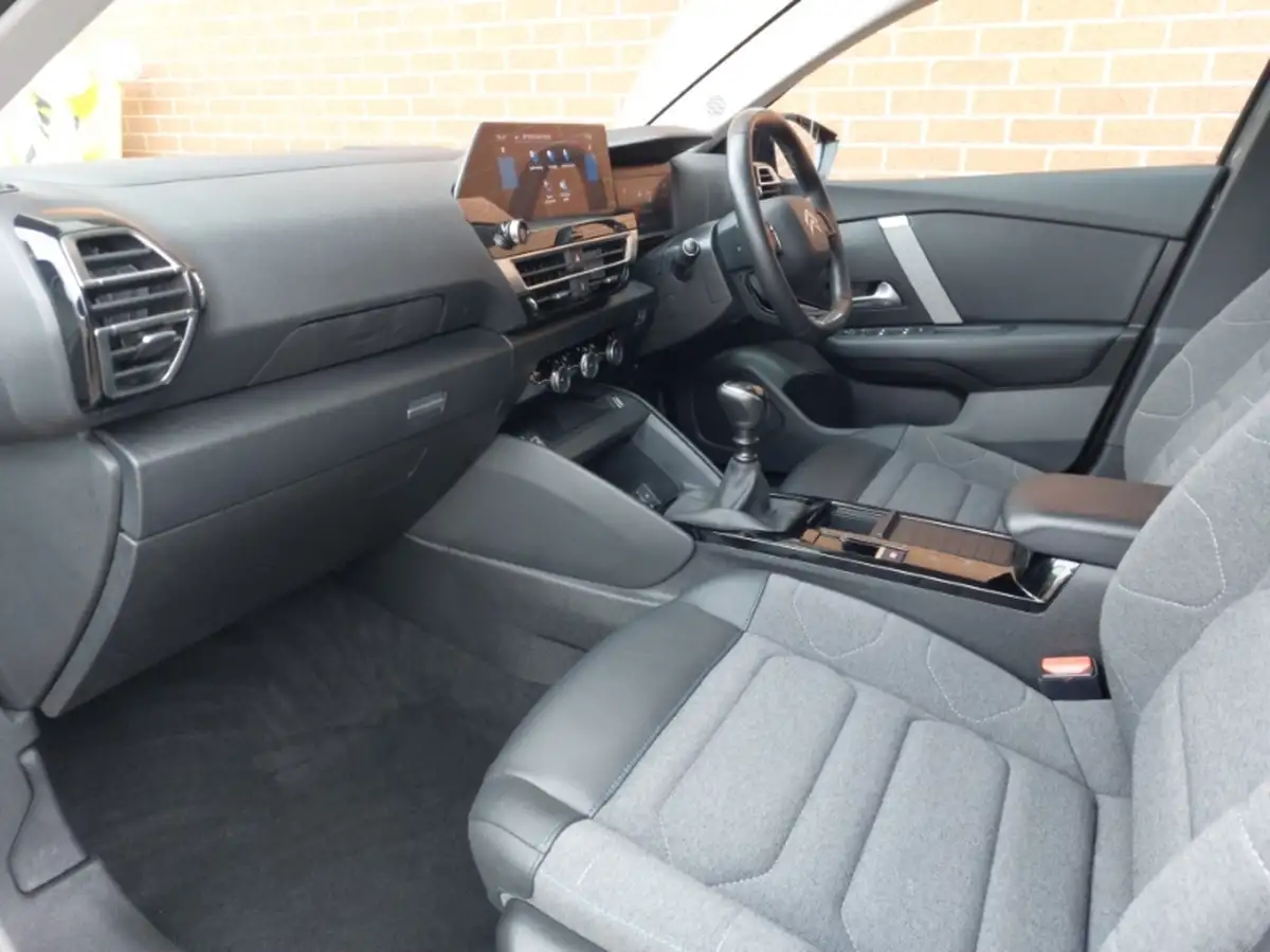 2022-citroen-c4-12-puretech-c-series-edition-big-4
