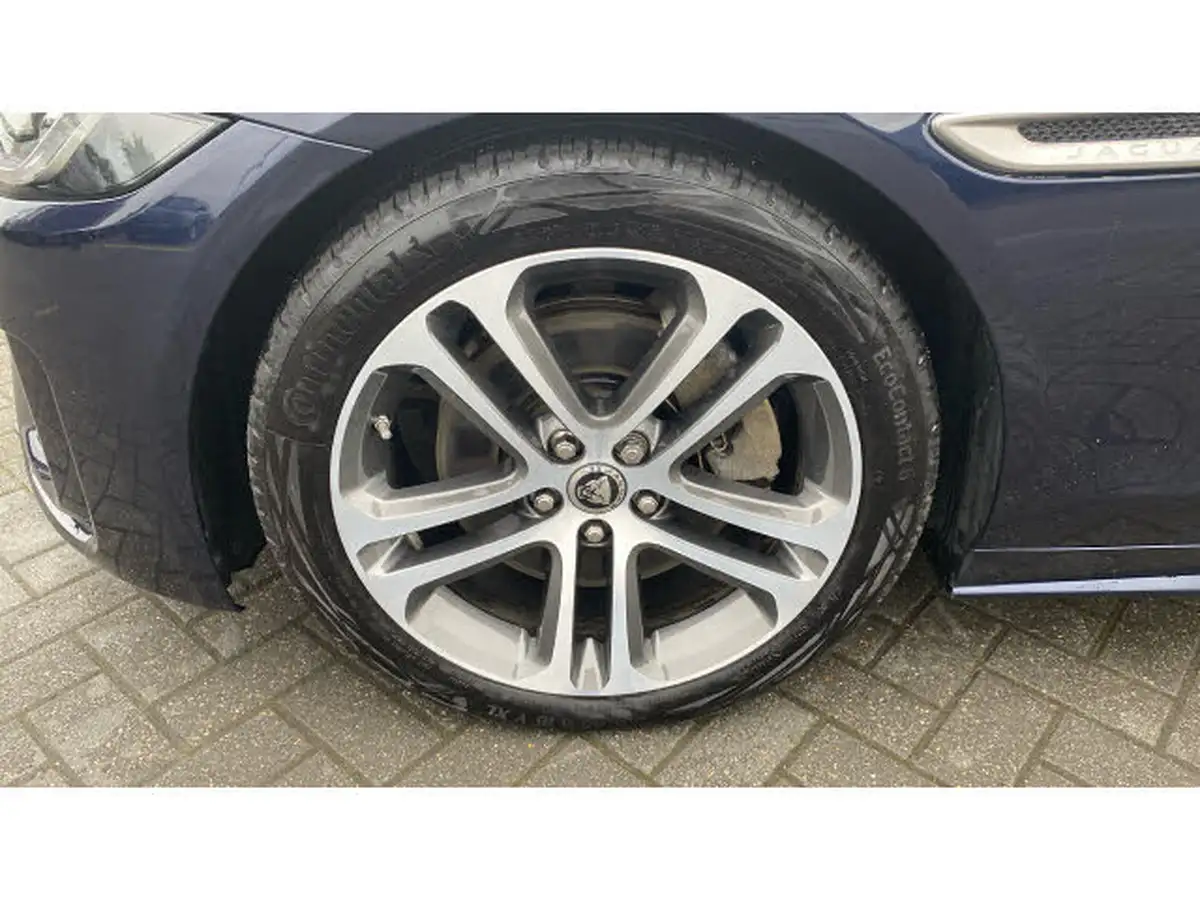 2024-jaguar-xe-20-d200-r-dynamic-s-big-21