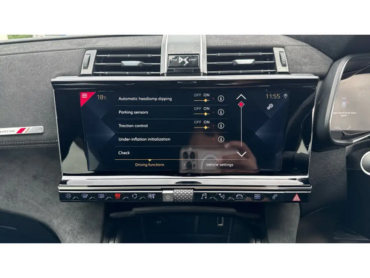 2019-ds-ds-7-crossback-20bluehdi-performance-line-big-31