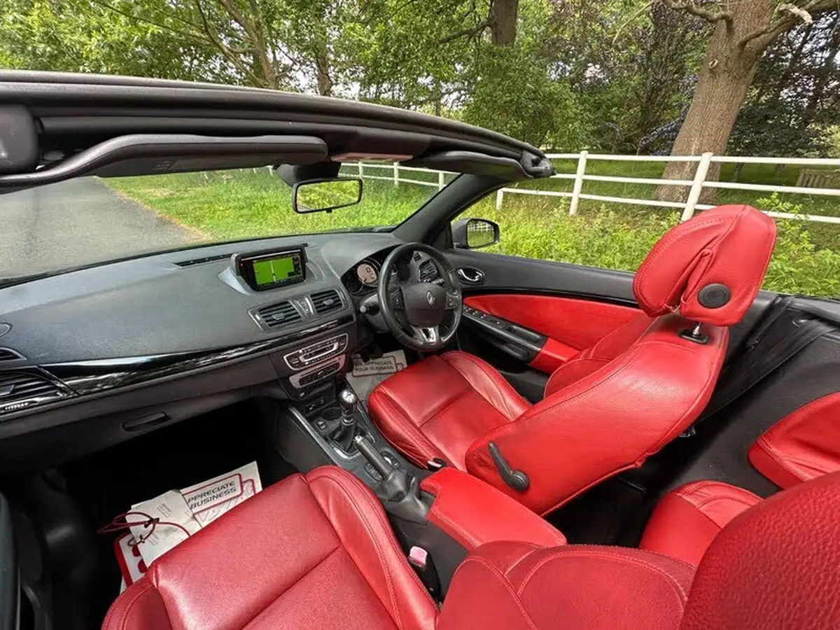 2014-renault-megane-16td-dynamique-tom-tom-energy-big-9
