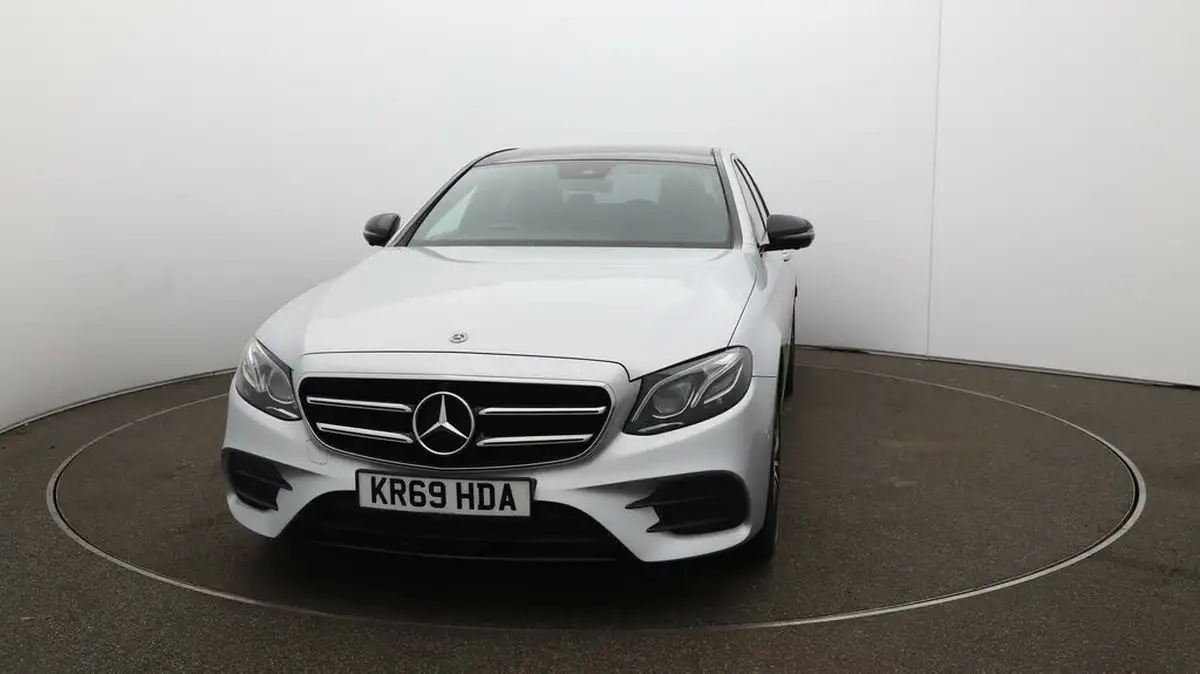 2019-mercedes-benz-e-class-30-d-e400d-amg-line-night-edition-premium-plus-saloon-4d-big-40