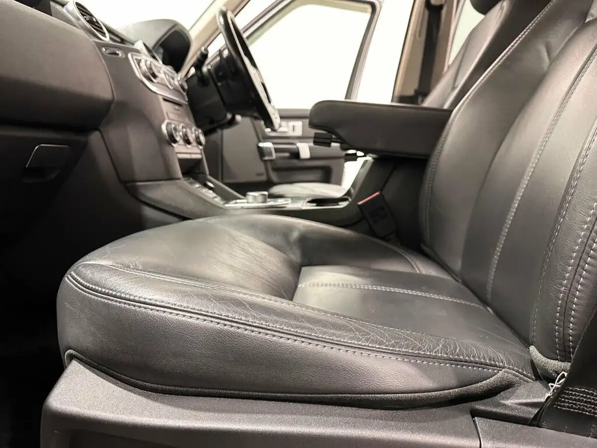 2016-land-rover-discovery-30-sd-v6-se-big-19