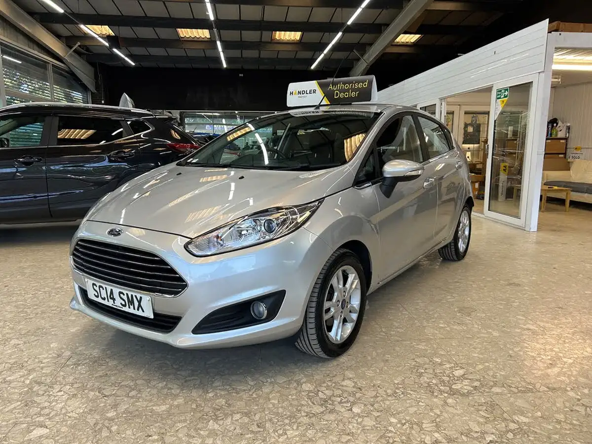 2014-ford-fiesta-10-zetec-100ps-ecoboost-ss-5d-big-0