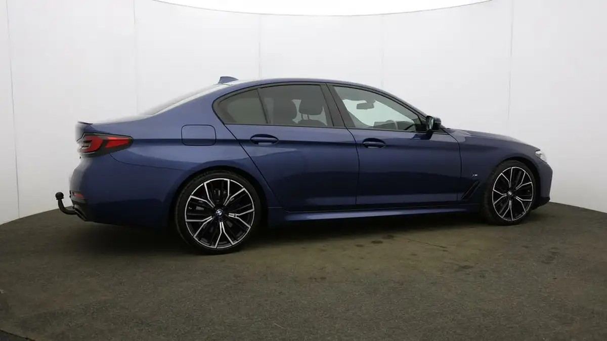 2021-bmw-5-series-20td-520d-m-sport-mht-saloon-4d-big-56