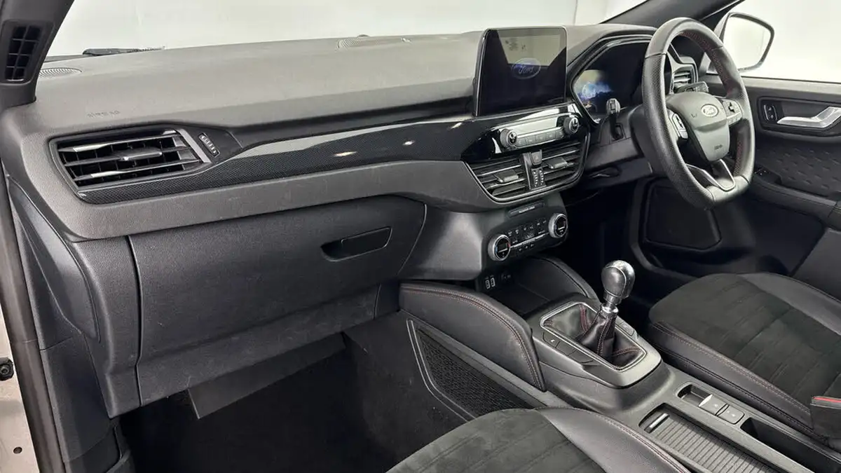 2021-ford-kuga-15-st-line-edition-big-9