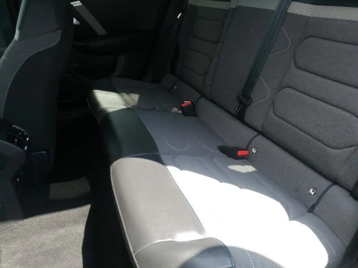 2022-citroen-c4-12-puretech-shine-130ps-big-5