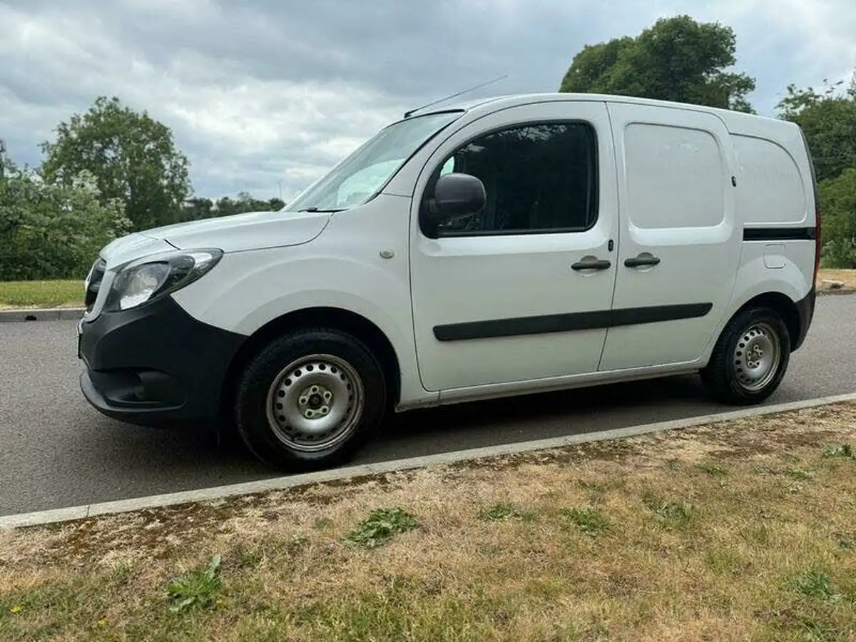 2018-mercedes-benz-citan-15-cdi-109-15-cdi-long-panel-van-big-21