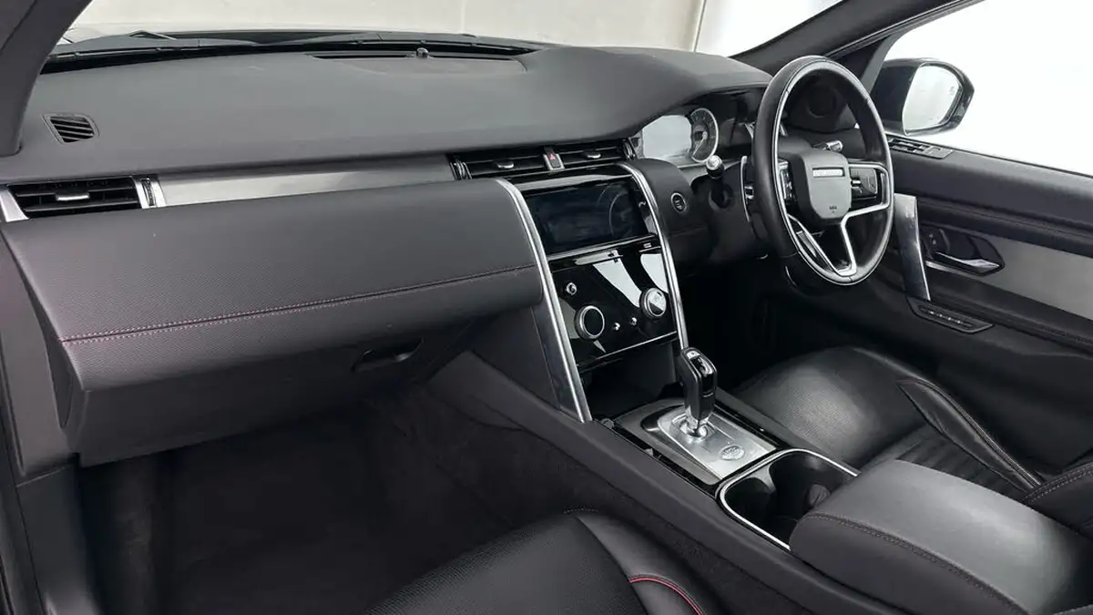 2022-land-rover-discovery-sport-15-p300e-r-dynamic-se-big-13
