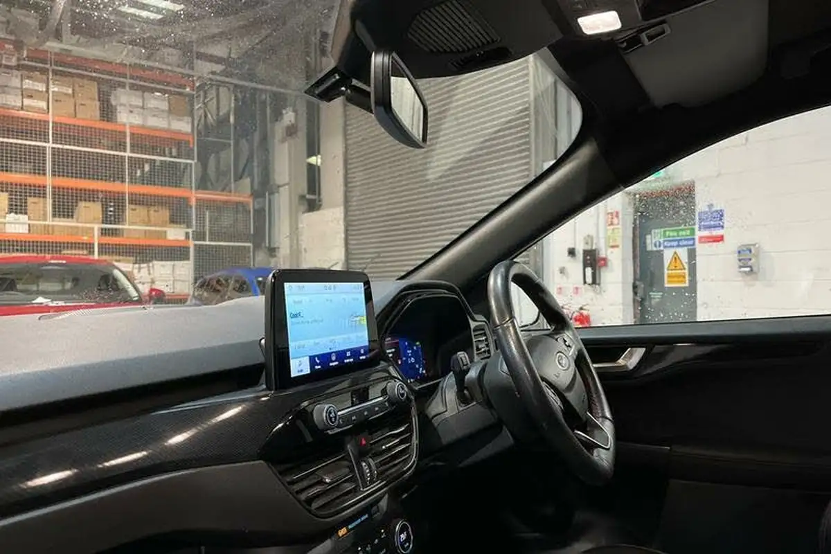 2020-ford-kuga-25t-st-line-big-17