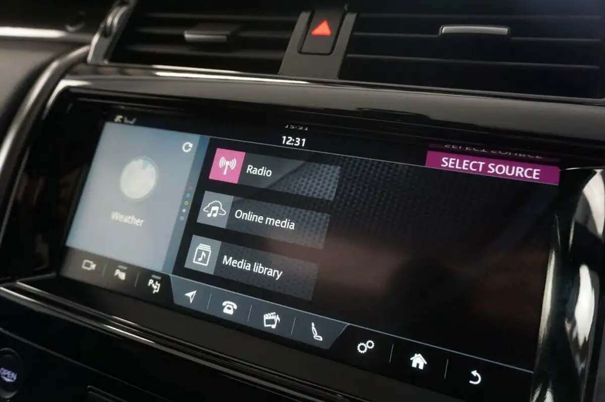 2020-land-rover-discovery-30-sd6-hse-luxury-big-33