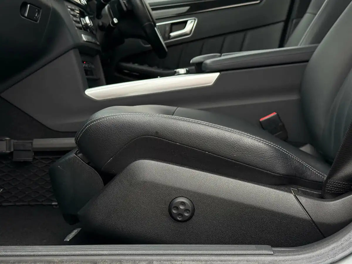 2014-mercedes-benz-e-class-21td-e300-se-premium-plus-saloon-4d-big-65