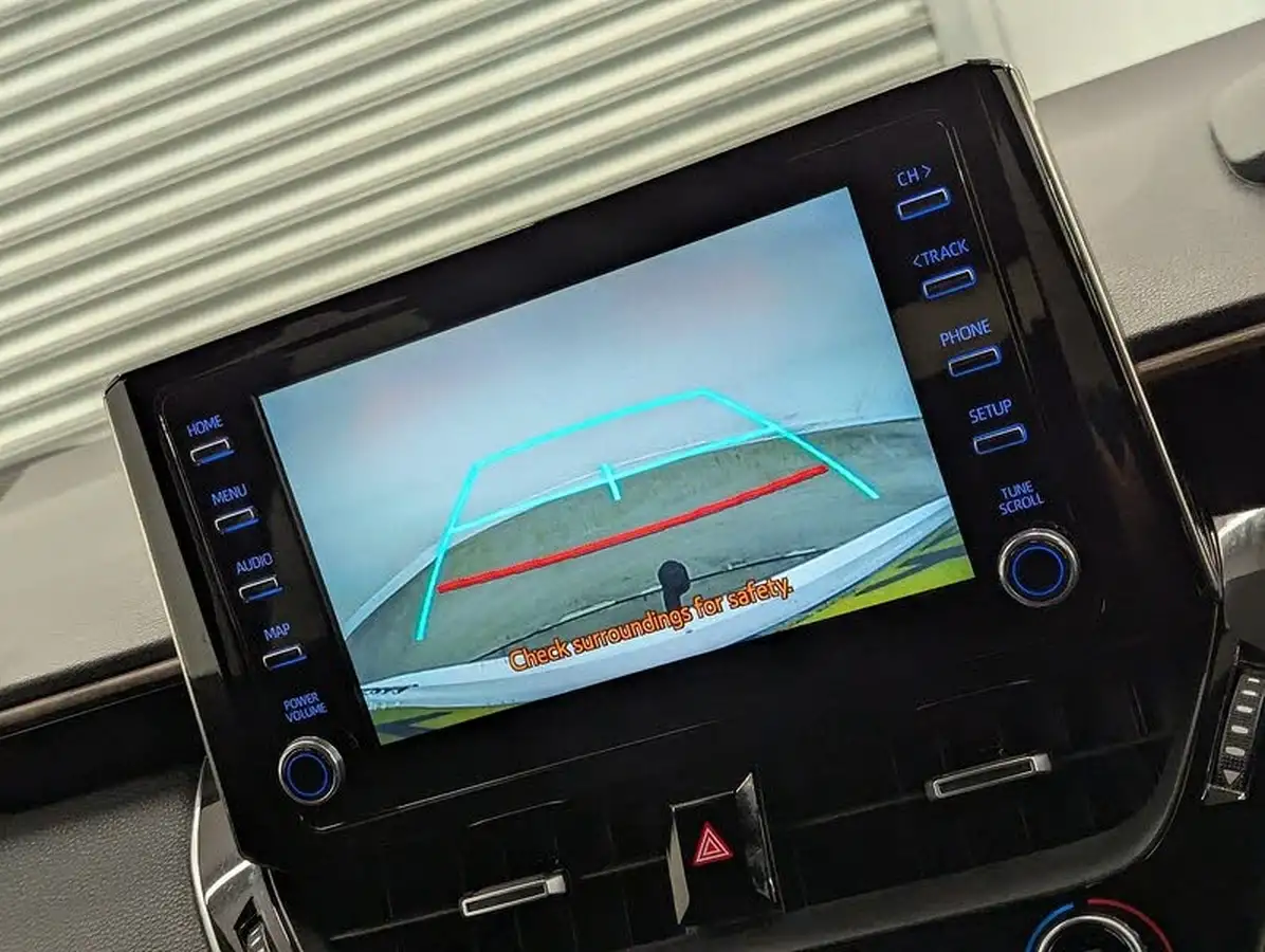 2021-toyota-corolla-18-vvt-i-trek-big-41
