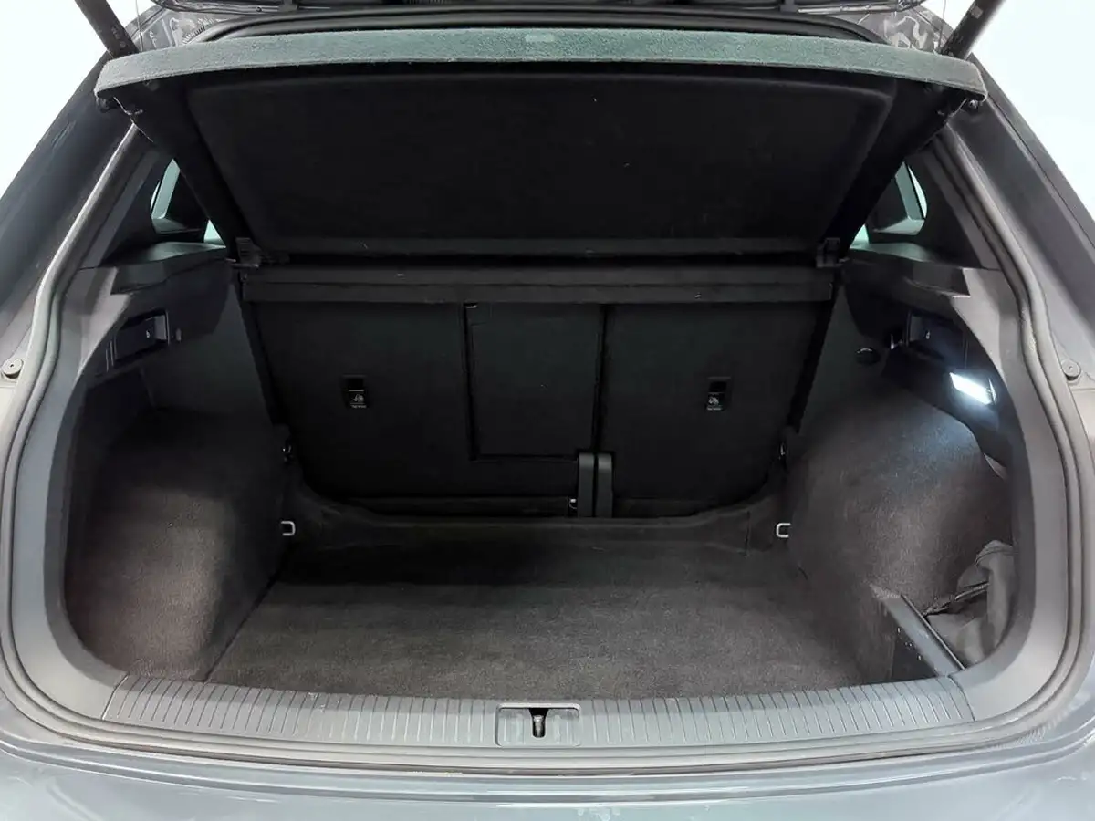 2022-volkswagen-tiguan-15-tsi-r-line-big-7