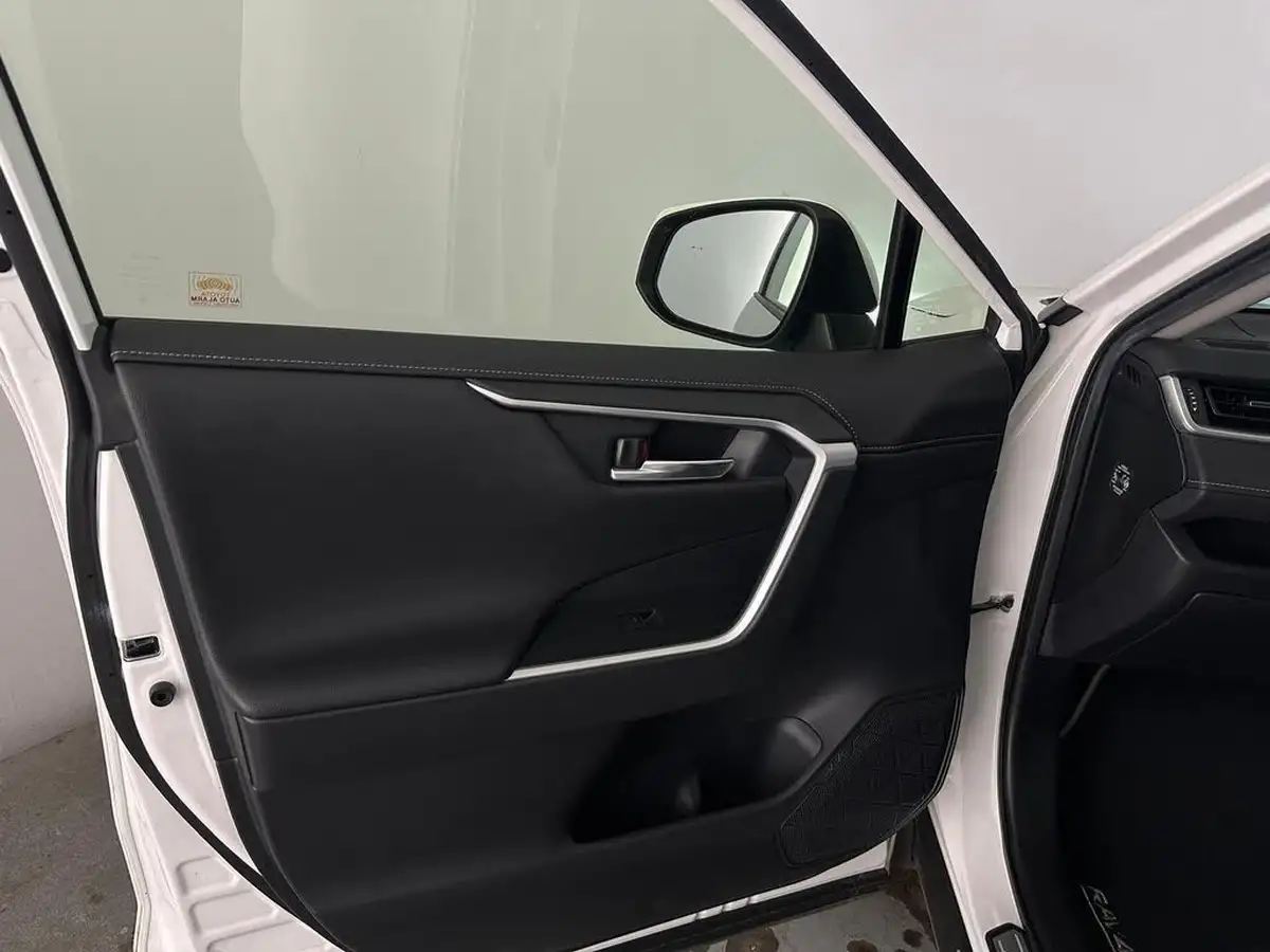 2022-toyota-rav4-25-vvt-i-design-215bhp-big-28