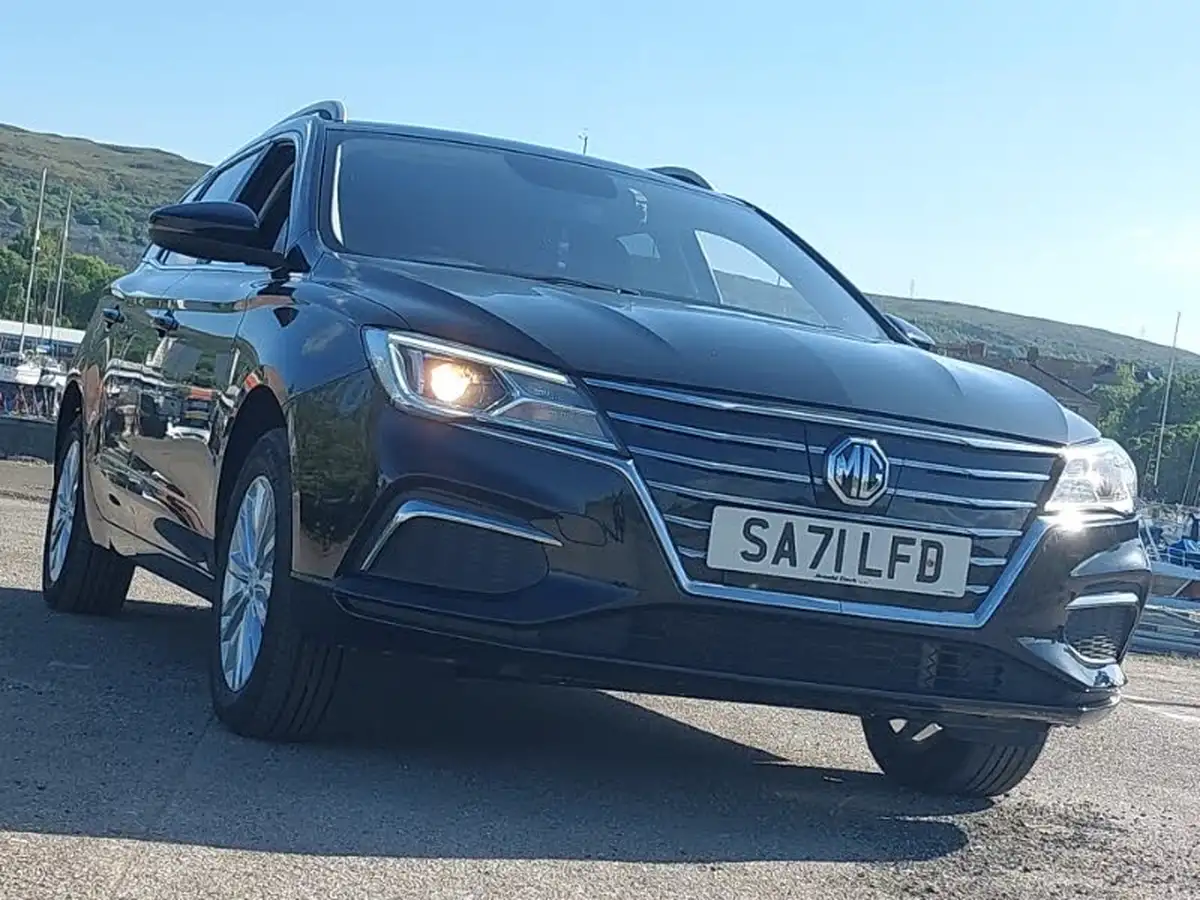 2021-mg-mg5-e-exclusive-ev-big-18