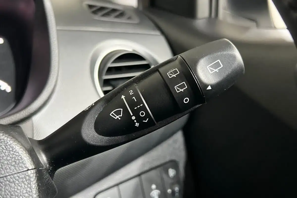 2019-hyundai-i10-12-premium-87ps-1248cc-auto-big-26