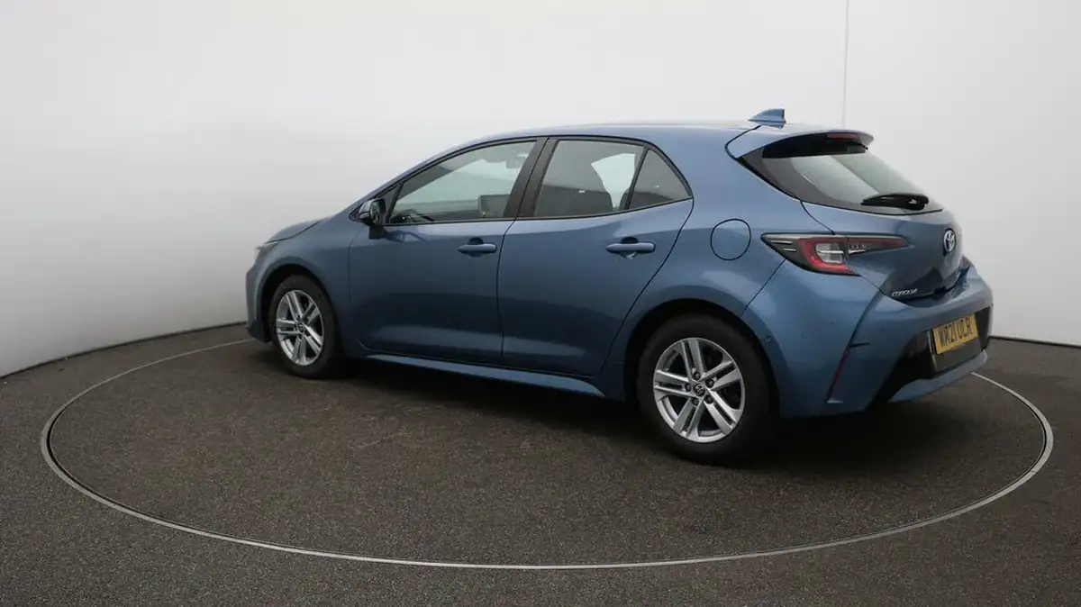 2021-toyota-corolla-18-vvt-i-icon-tech-spare-wheel-hatchback-5d-big-35