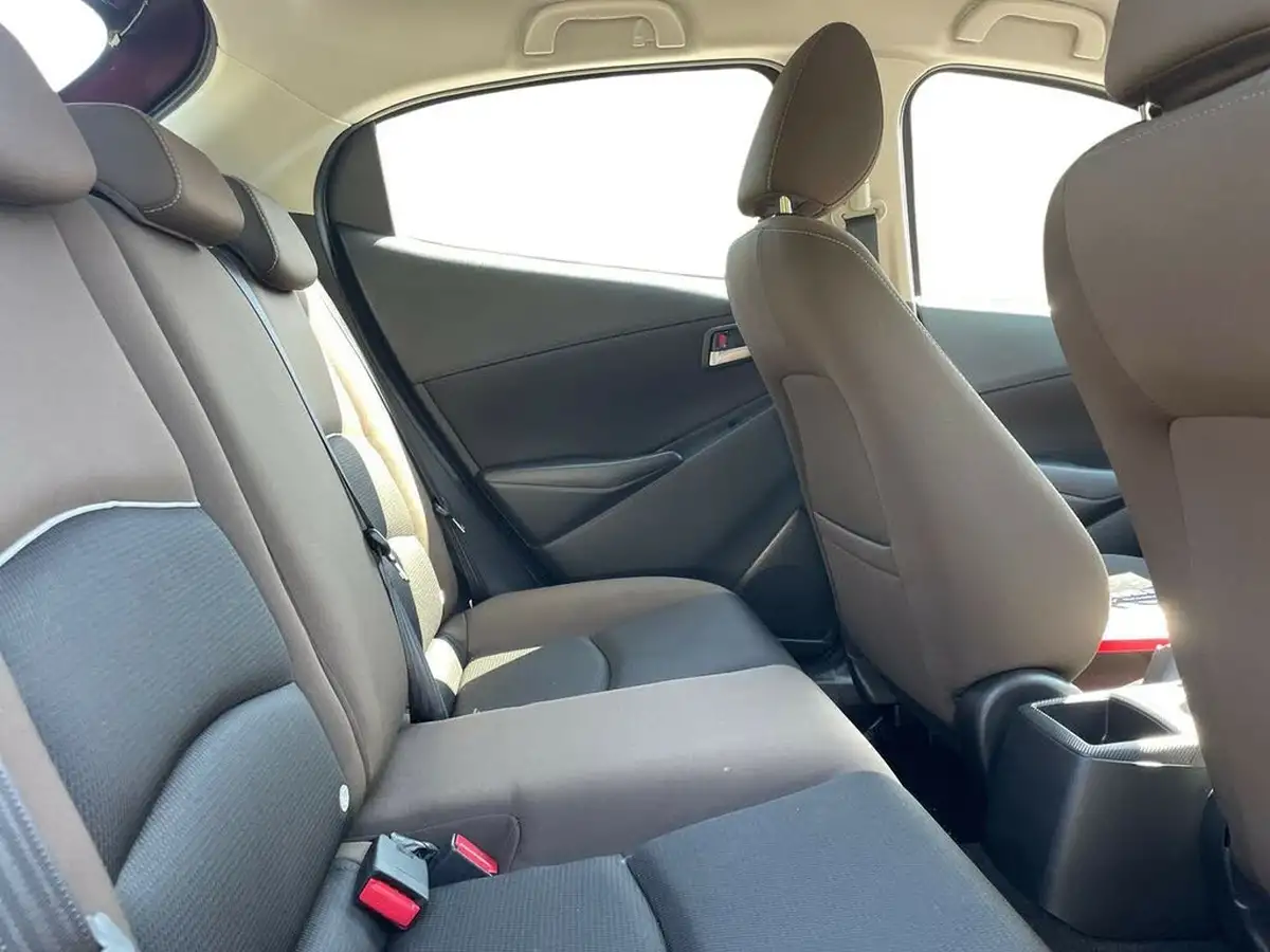 2022-mazda-mazda2-15-skyactiv-g-se-l-big-10