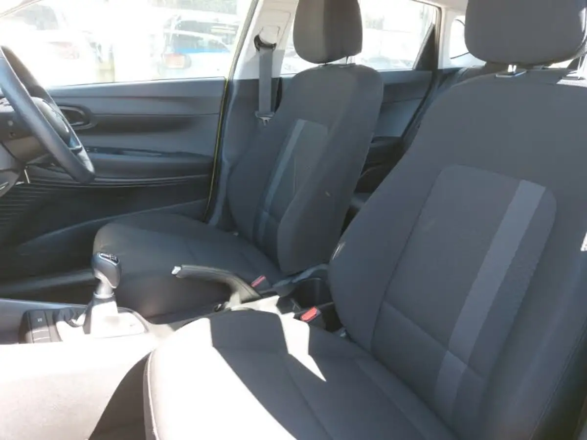 2024-hyundai-i20-10-t-gdi-advance-big-4