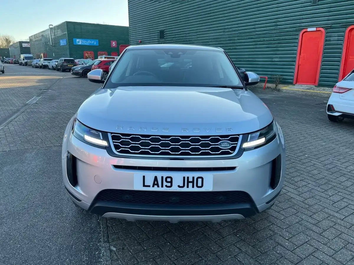 2019-land-rover-range-rover-evoque-20-d180-s-big-2
