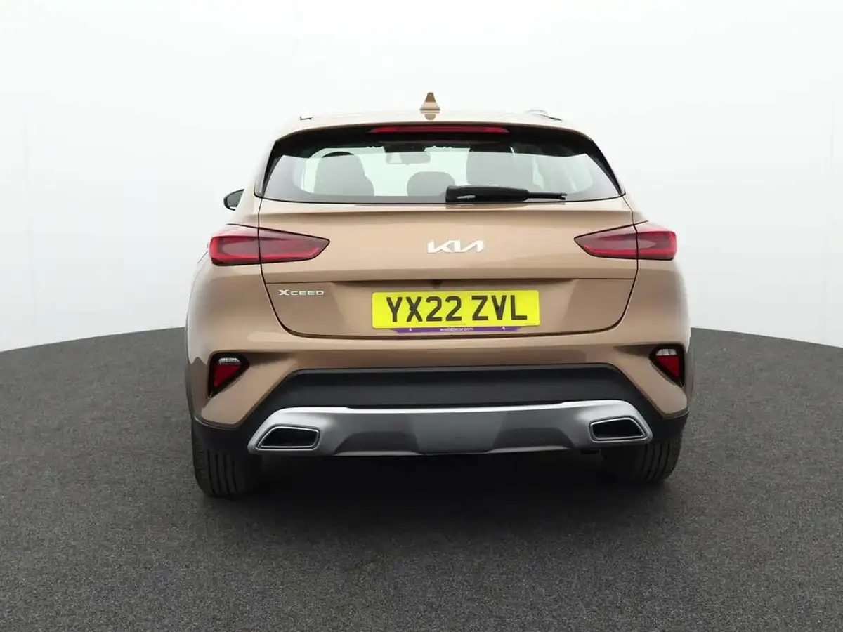 2022-kia-xceed-10-t-gdi-2-big-3
