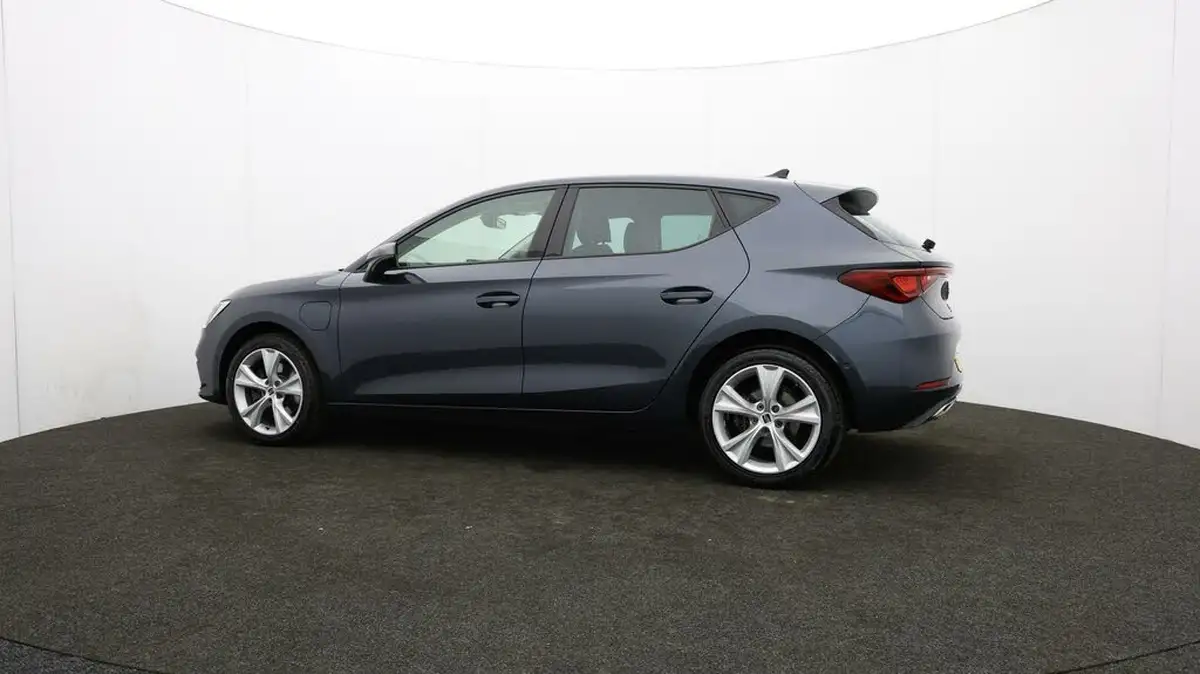 2020-seat-leon-14-e-hybrid-fr-hatchback-big-72