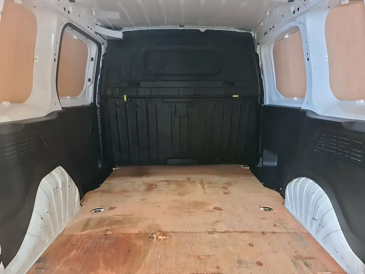 2021-peugeot-partner-15-bluehdi-1000-professional-100ps-eu6dt-panel-big-19