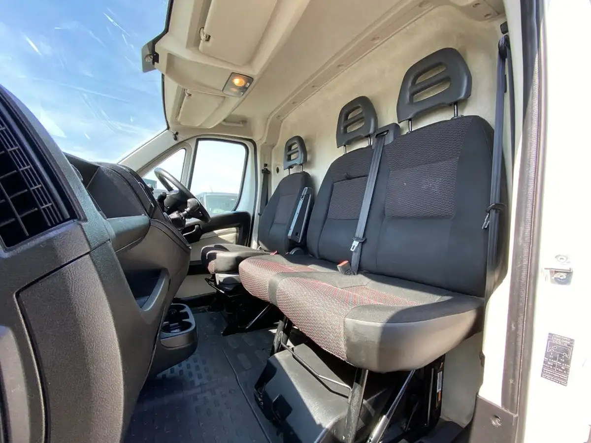 2018-citroen-relay-20bluehdi-35-l2h2-big-56
