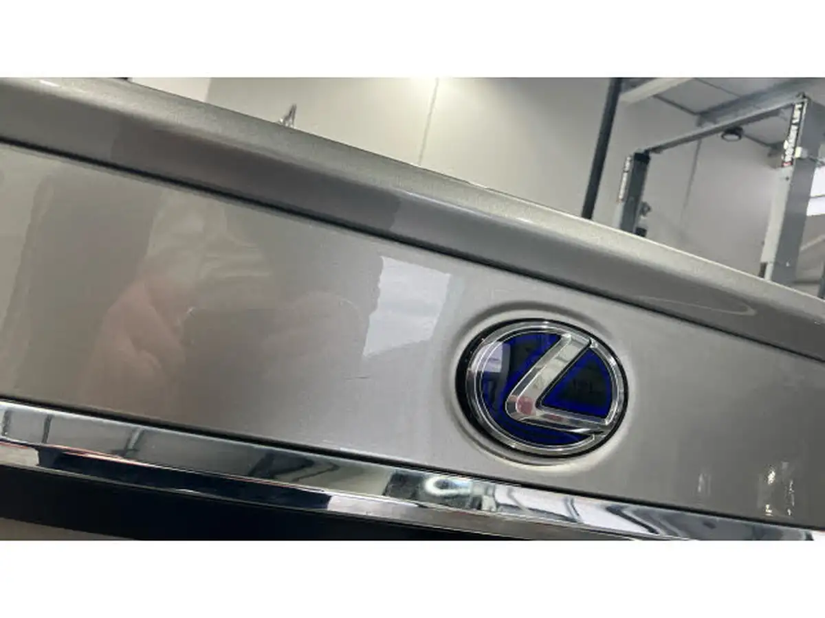 2022-lexus-es-300h-25-es-without-navigation-big-23