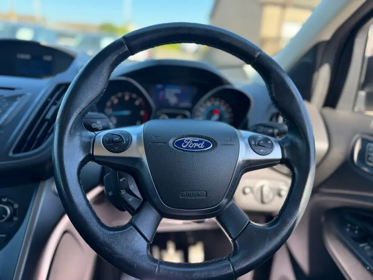 2016-ford-kuga-20tdci-zetec-big-10
