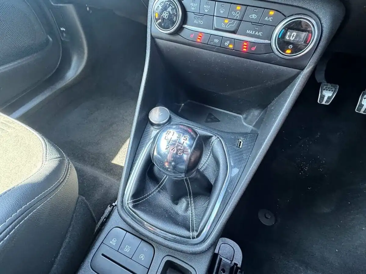 2019-ford-fiesta-15t-st-3-3d-big-29