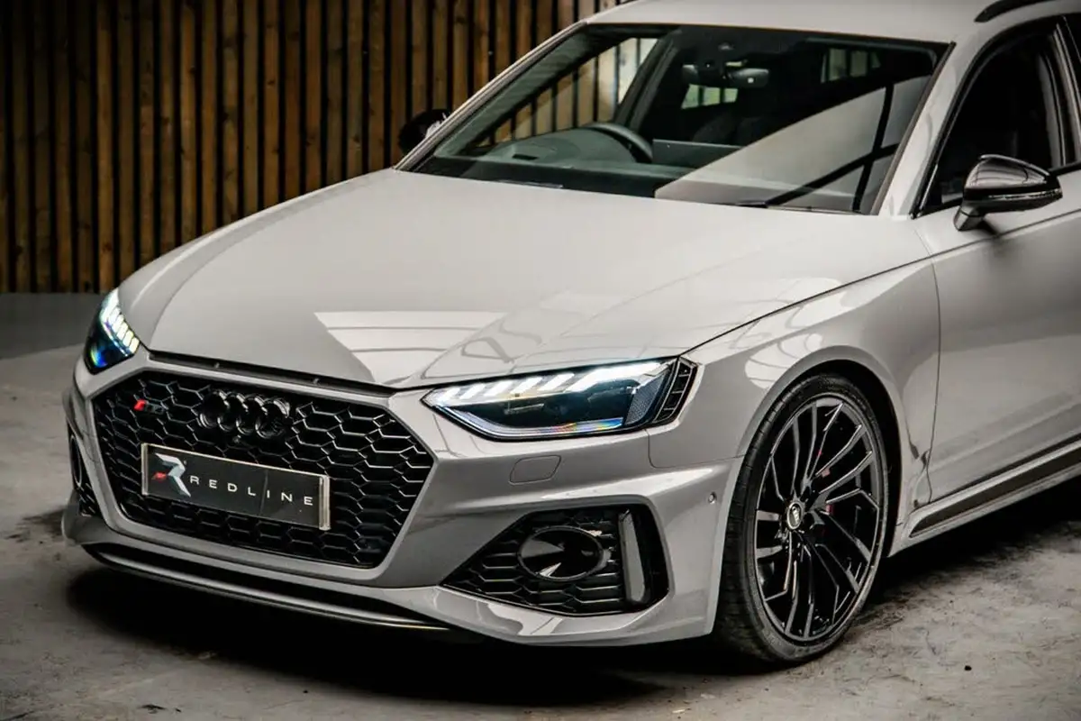 2023-audi-rs4-avant-29-tfsi-carbon-black-big-14