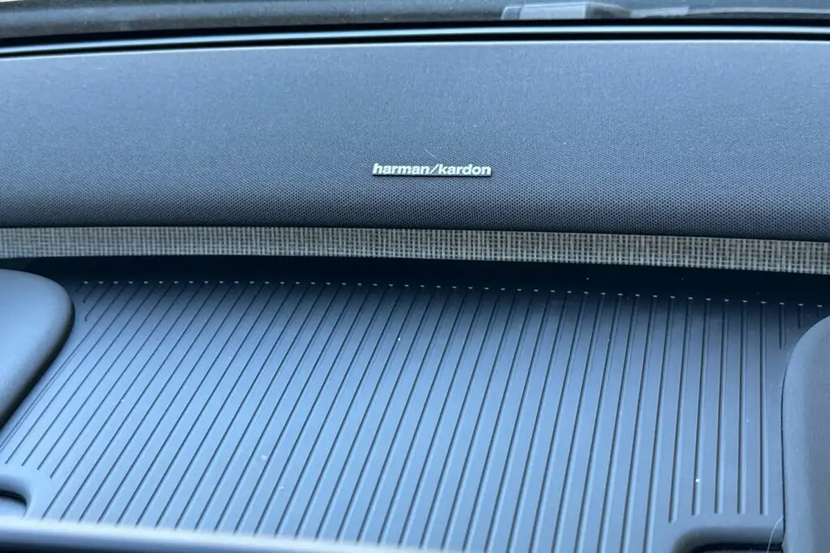 2024-volvo-ex30-e-single-motor-ultra-big-32