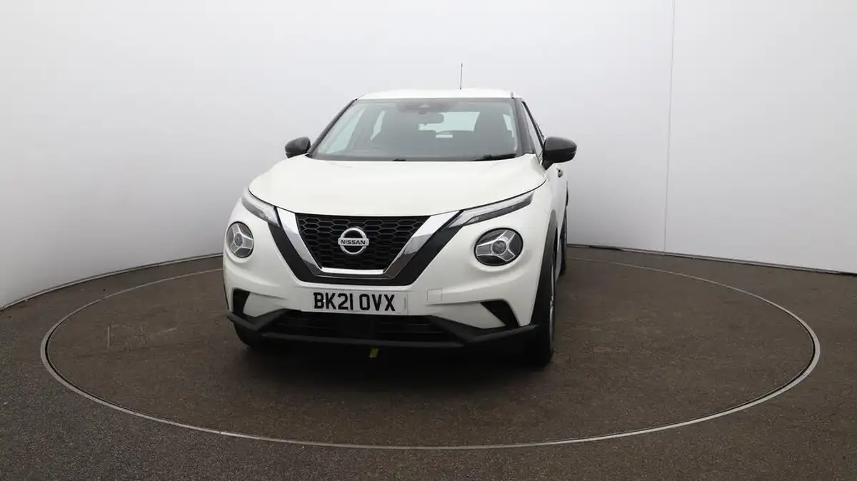 2021-nissan-juke-10-dig-t-visia-big-36
