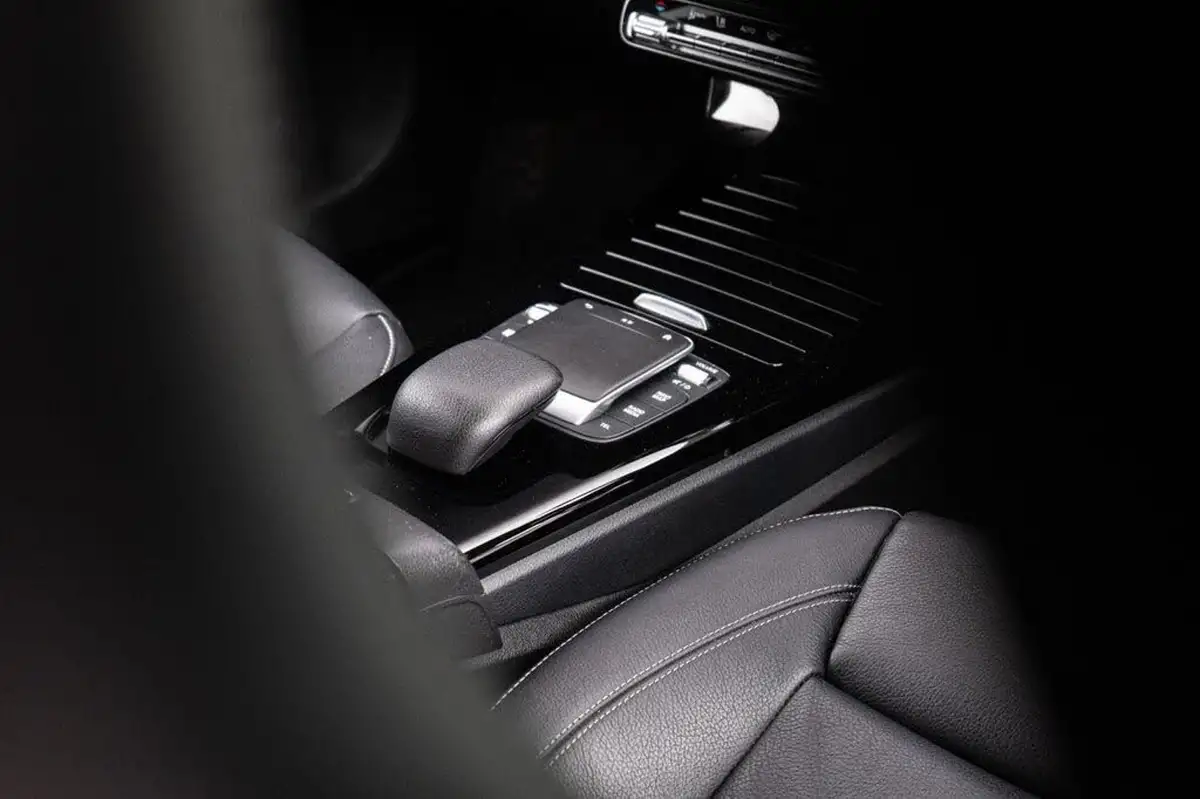 2022-mercedes-benz-cla-big-20