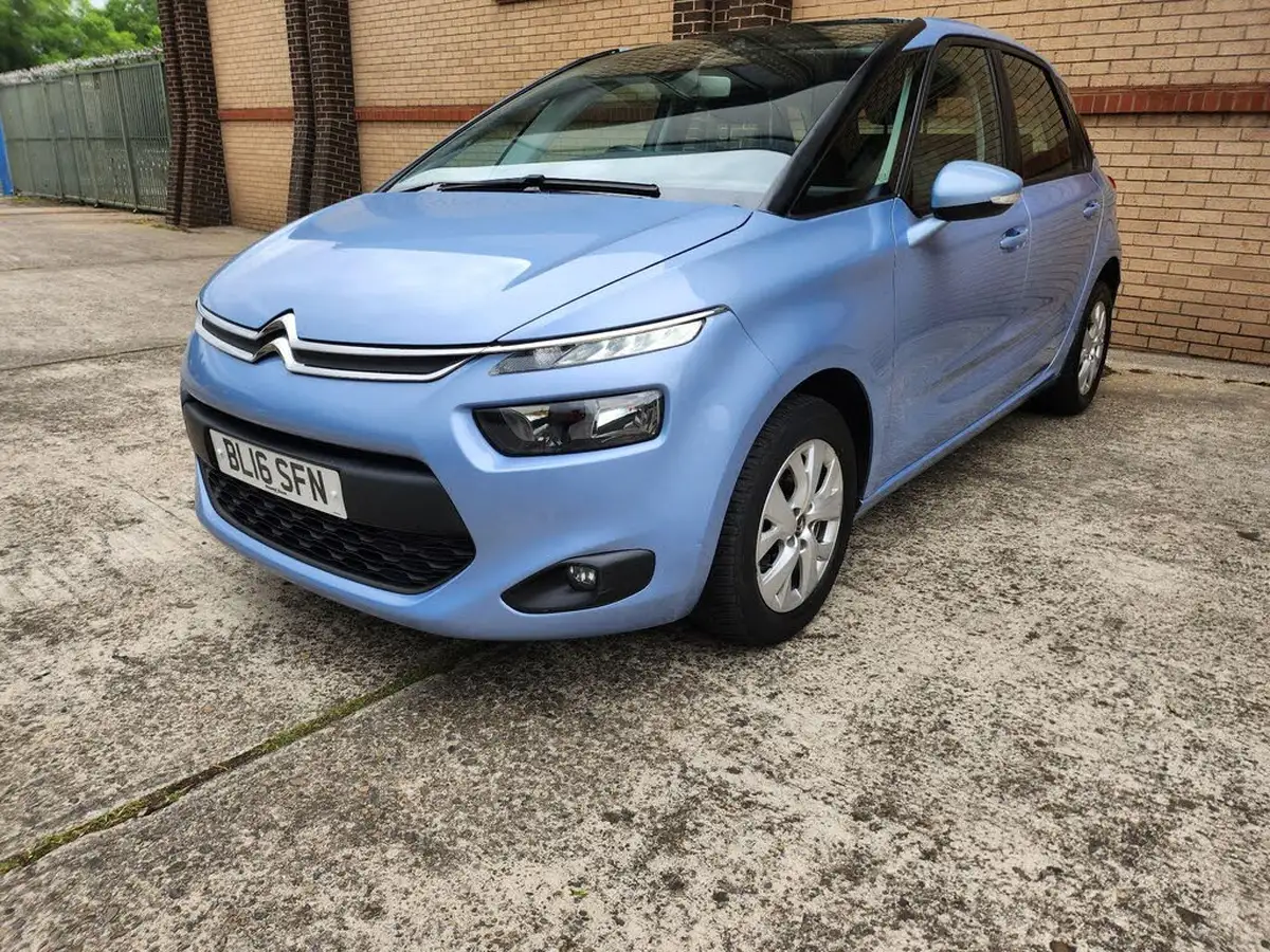 2016-citroen-c4-picasso-16bluehdi-vtr-120ps-big-3