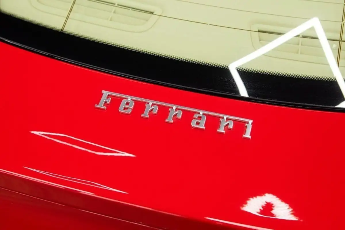 2016-ferrari-f12berlinetta-62-big-34