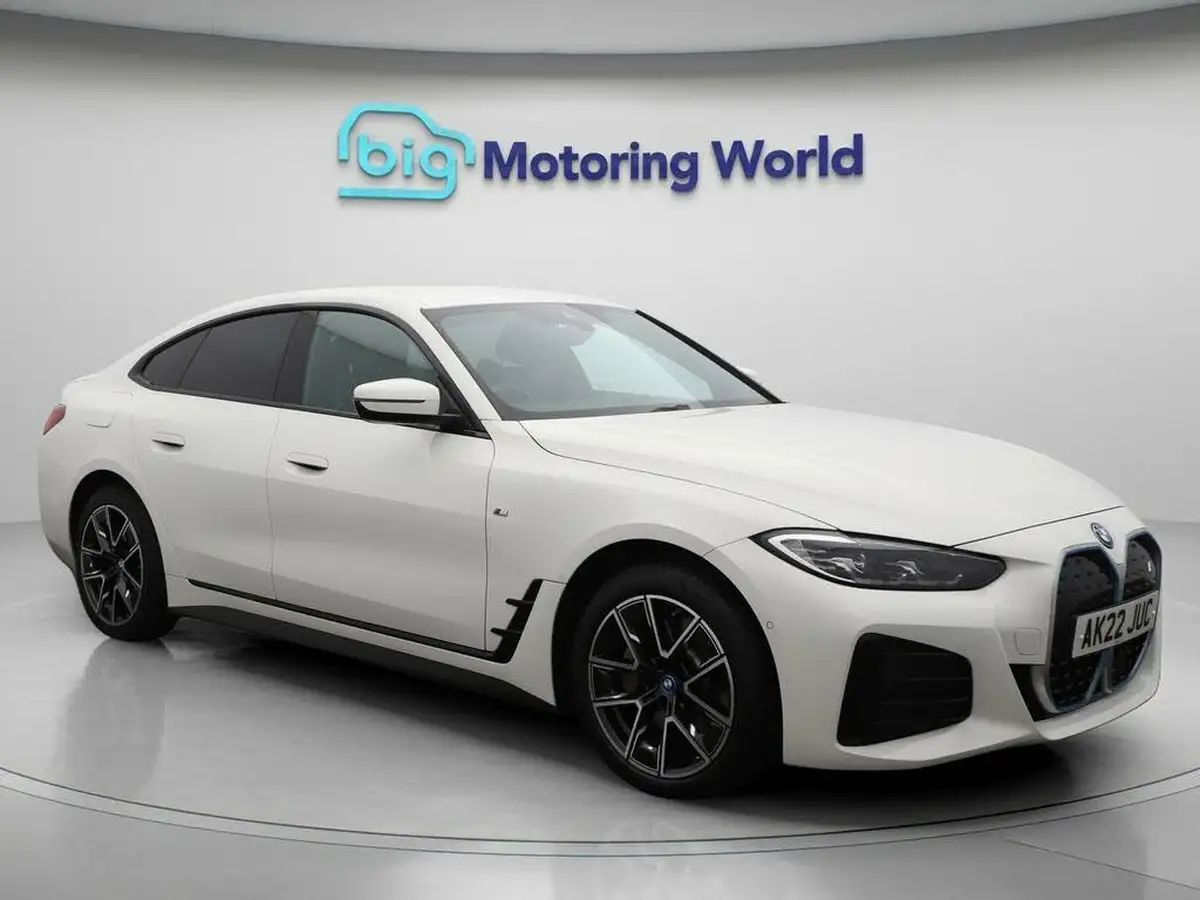 2022-bmw-i4-e-edrive40-m-sport-big-0